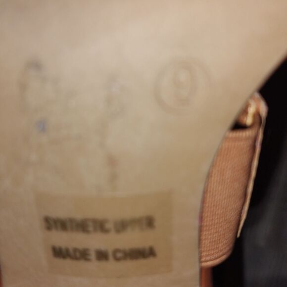 Wild Diva Lounge brown ankle strap 4" heel Sz 9 - Picture 8 of 8